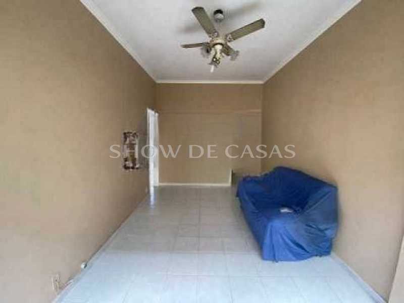 Apartamento à venda com 2 quartos, 70m² - Foto 4