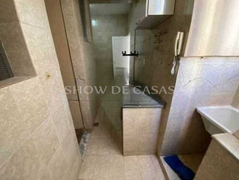 Apartamento à venda com 2 quartos, 70m² - Foto 17