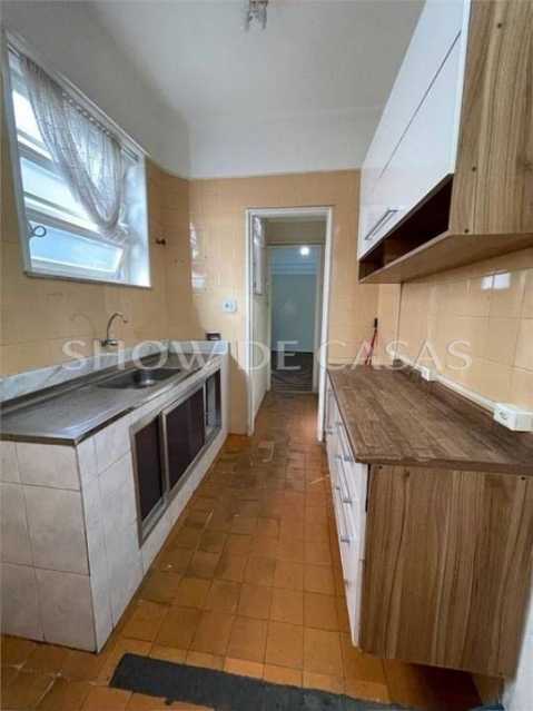 Apartamento à venda com 2 quartos, 70m² - Foto 11