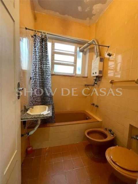 Apartamento à venda com 2 quartos, 70m² - Foto 9