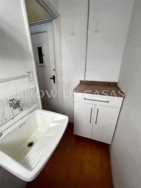 Apartamento à venda com 2 quartos, 70m² - Foto 13