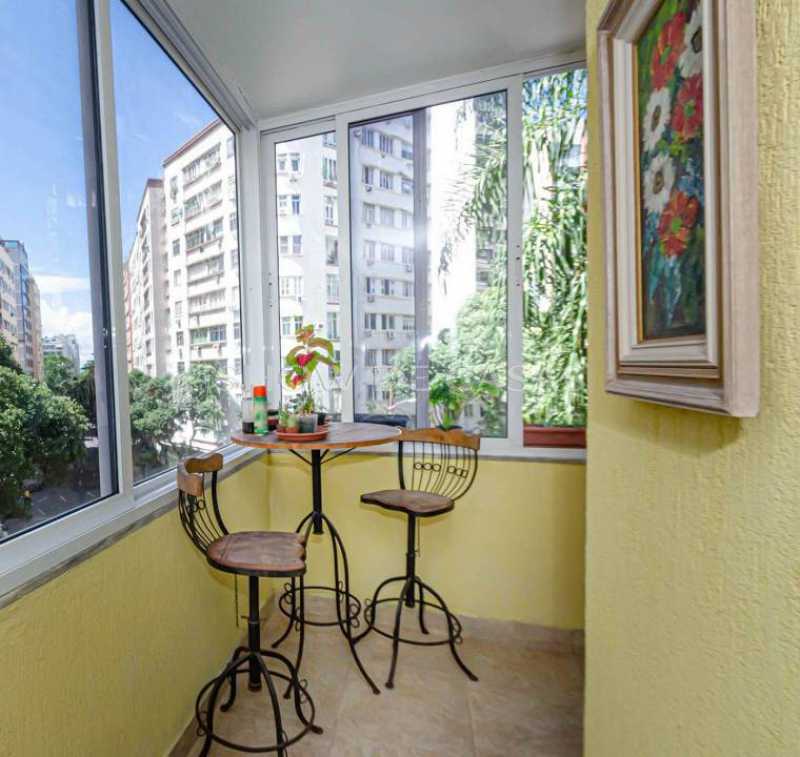 Apartamento à venda com 4 quartos, 140m² - Foto 4