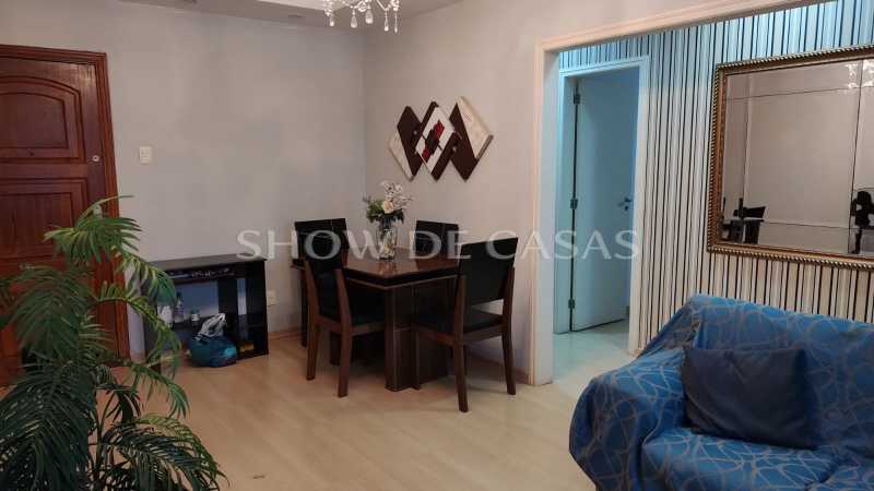 Apartamento à venda com 2 quartos, 72m² - Foto 4