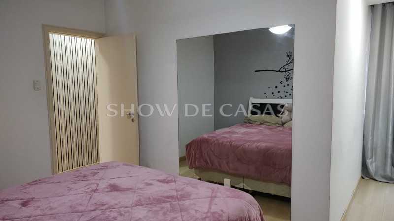 Apartamento à venda com 2 quartos, 72m² - Foto 9