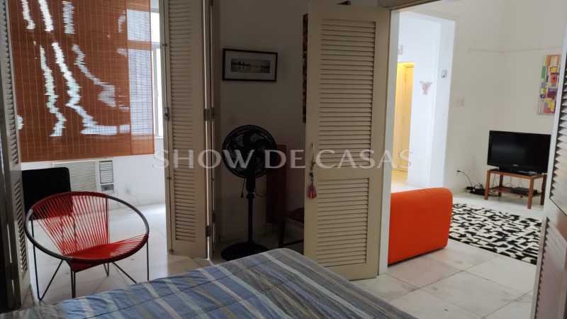 Apartamento à venda com 1 quarto, 55m² - Foto 11