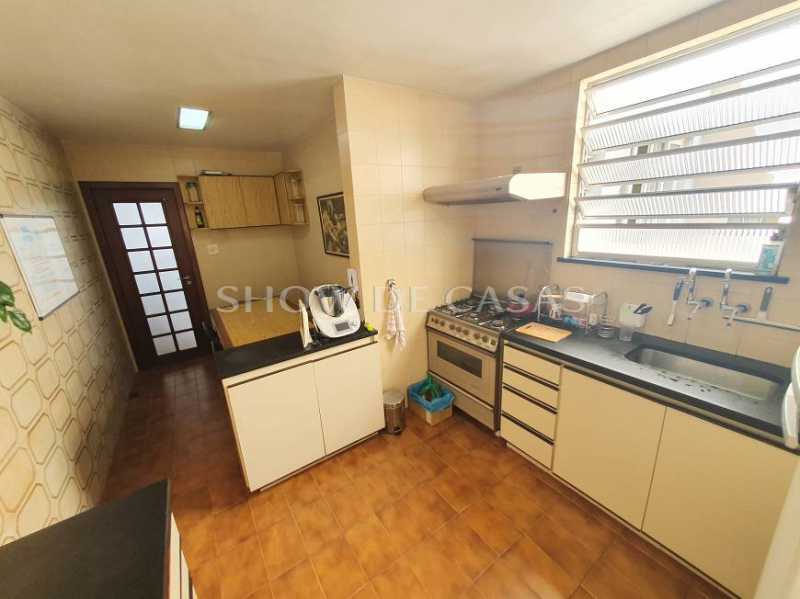 Apartamento à venda com 3 quartos, 128m² - Foto 18