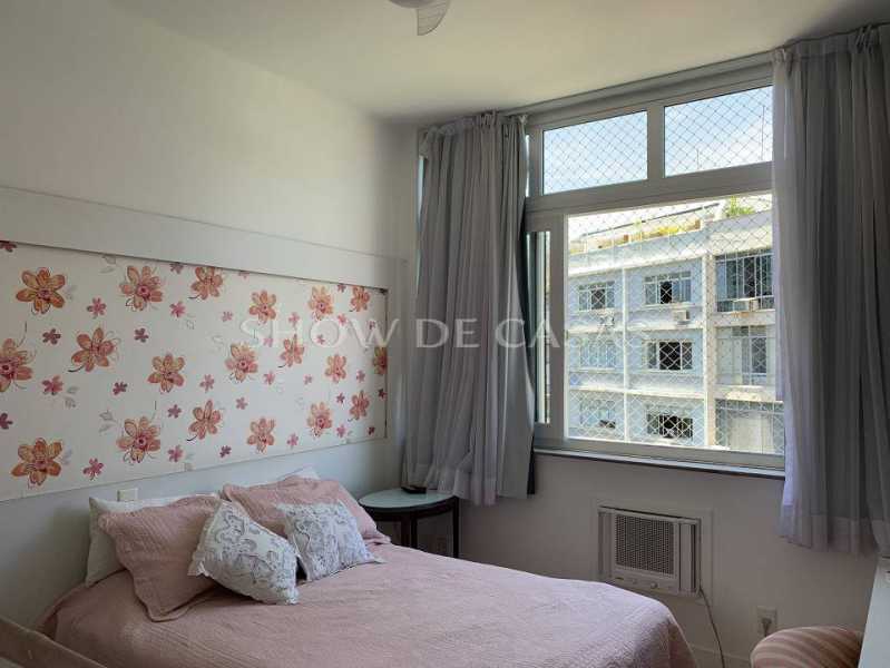 Apartamento à venda com 3 quartos, 146m² - Foto 12