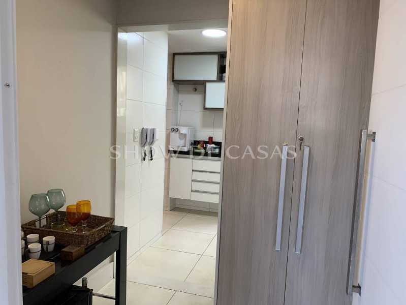 Apartamento à venda com 3 quartos, 146m² - Foto 18