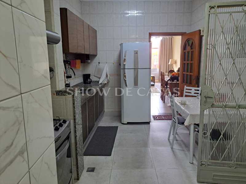 Apartamento à venda com 3 quartos, 106m² - Foto 11