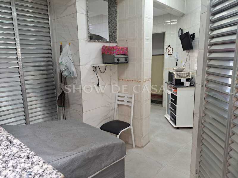 Apartamento à venda com 3 quartos, 106m² - Foto 12