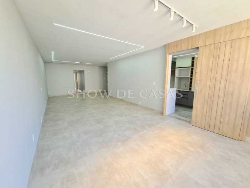 Apartamento à venda com 3 quartos, 163m² - Foto 4