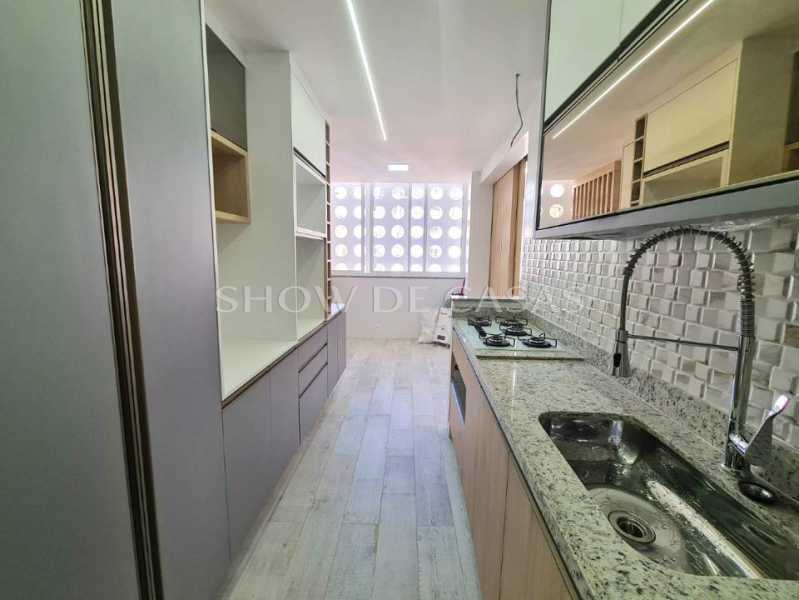 Apartamento à venda com 3 quartos, 163m² - Foto 17