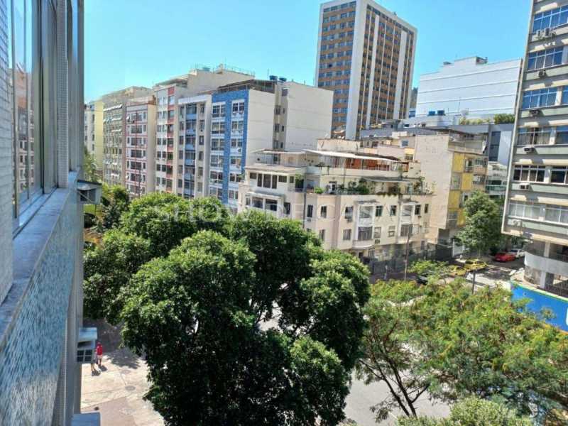 Apartamento à venda com 3 quartos, 96m² - Foto 1