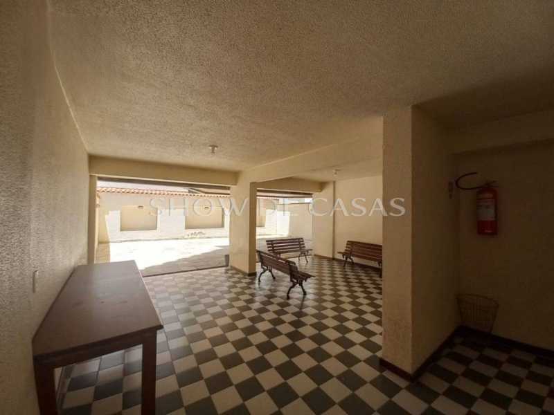 Apartamento à venda com 2 quartos, 75m² - Foto 13