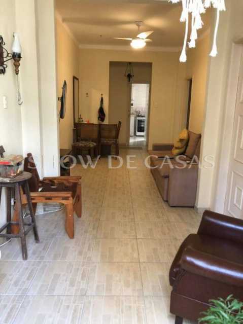 Apartamento à venda com 2 quartos, 100m² - Foto 2