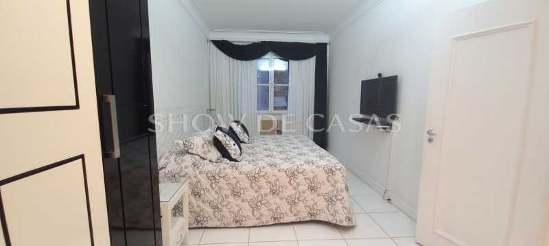 Apartamento à venda com 4 quartos, 225m² - Foto 12