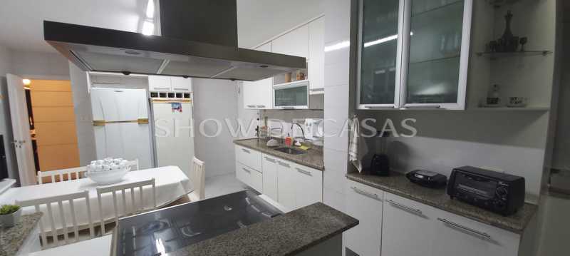 Apartamento à venda com 4 quartos, 225m² - Foto 23