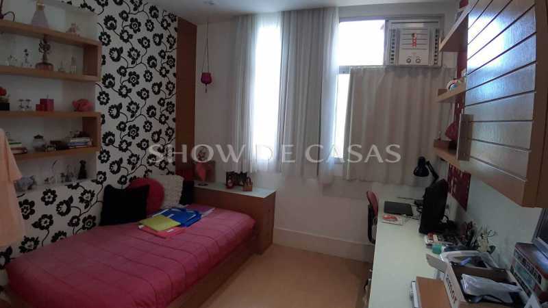 Apartamento à venda com 4 quartos, 145m² - Foto 18