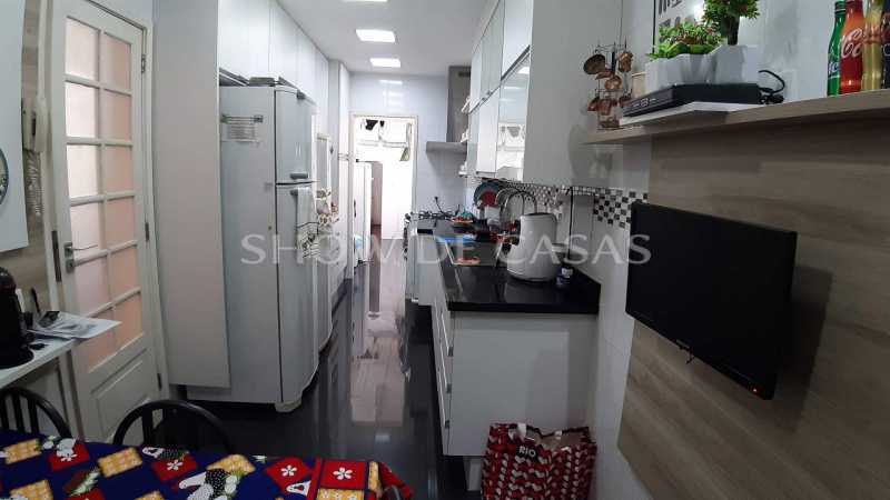 Apartamento à venda com 4 quartos, 145m² - Foto 22