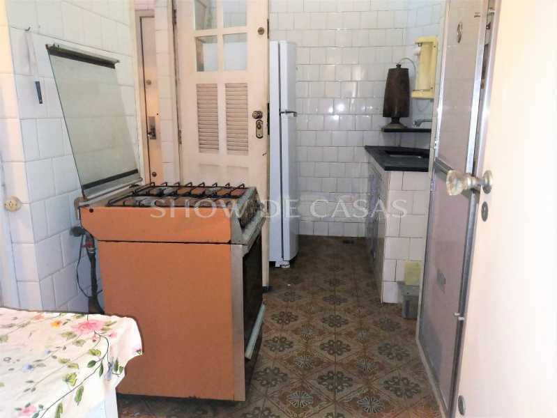 Apartamento à venda com 3 quartos, 192m² - Foto 11