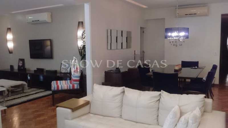 Apartamento à venda com 3 quartos, 187m² - Foto 3