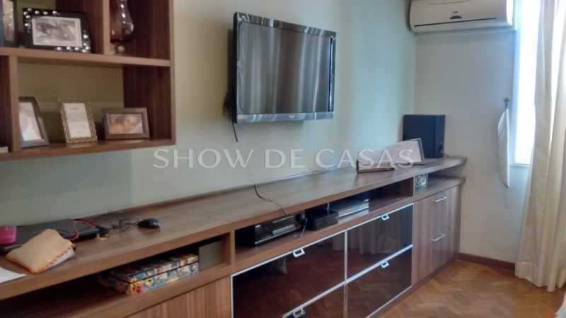 Apartamento à venda com 3 quartos, 187m² - Foto 6