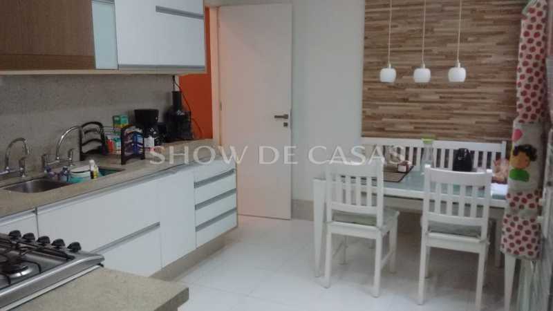 Apartamento à venda com 3 quartos, 187m² - Foto 14