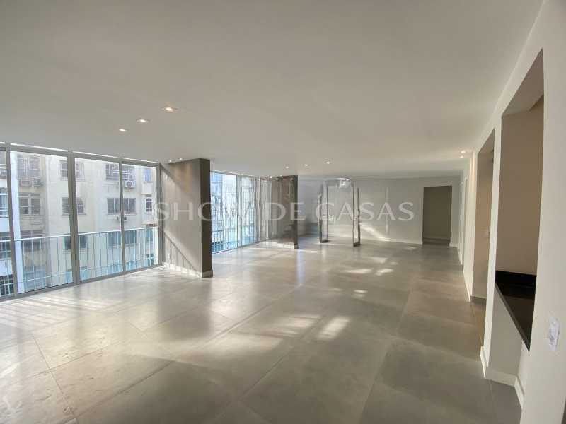 Apartamento à venda com 3 quartos, 174m² - Foto 2