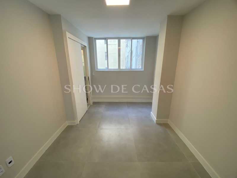 Apartamento à venda com 3 quartos, 174m² - Foto 9