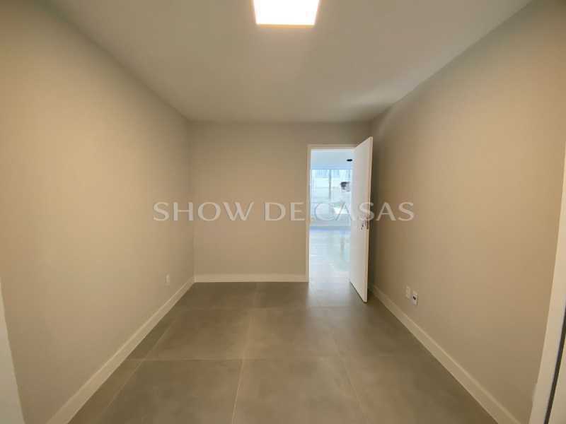 Apartamento à venda com 3 quartos, 174m² - Foto 11