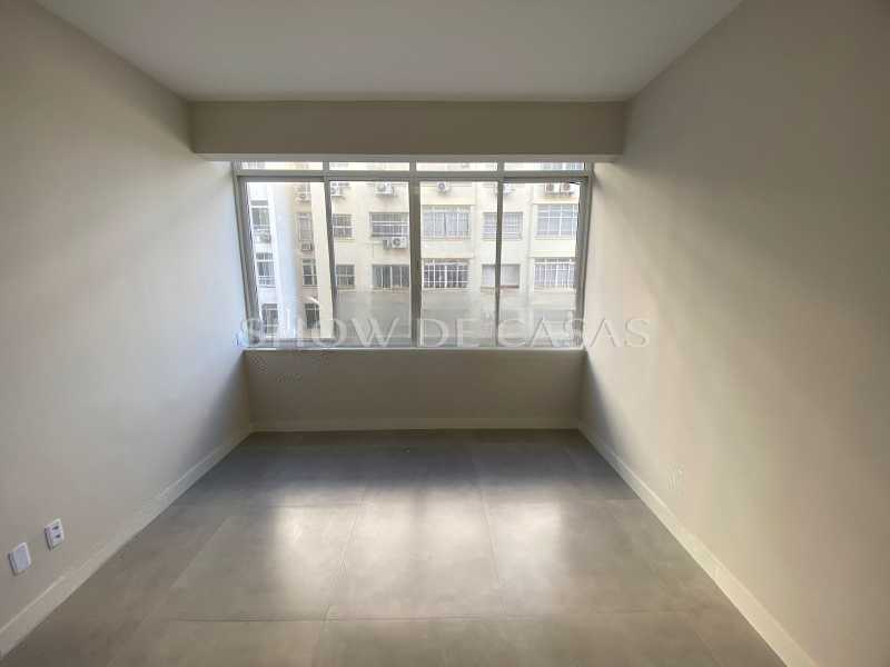 Apartamento à venda com 3 quartos, 174m² - Foto 15