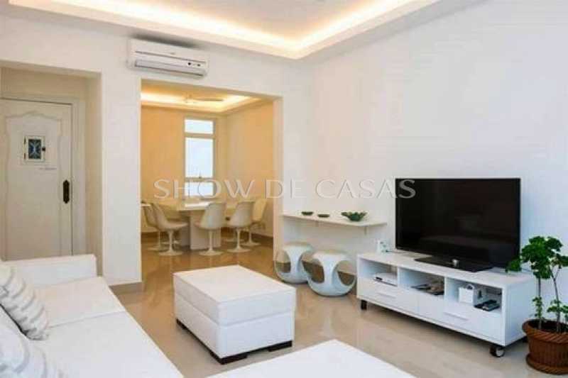 Apartamento à venda com 3 quartos, 130m² - Foto 1