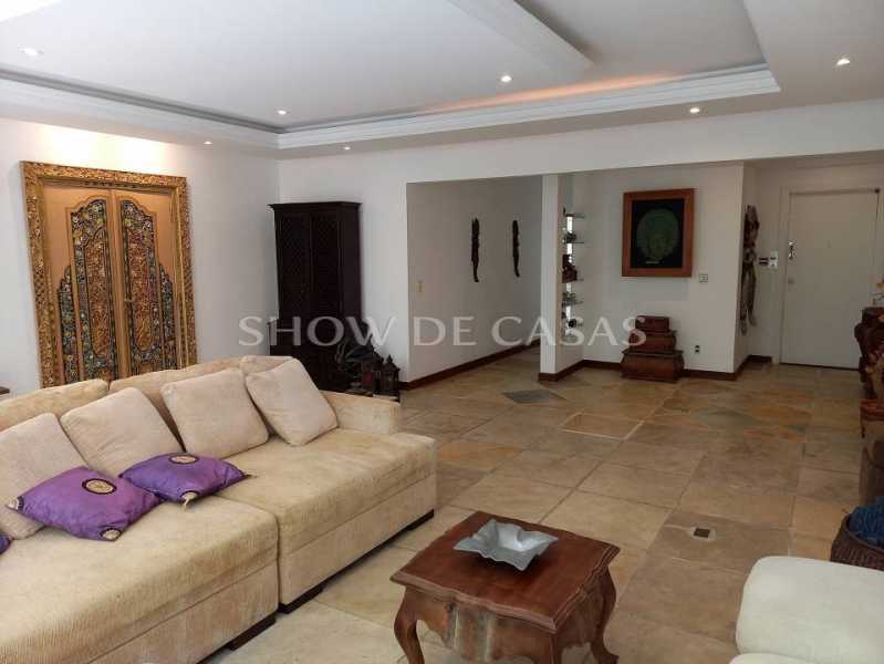 Apartamento à venda com 3 quartos, 220m² - Foto 4