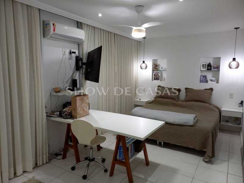 Apartamento à venda com 3 quartos, 220m² - Foto 5