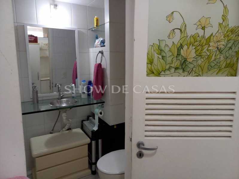 Apartamento à venda com 3 quartos, 220m² - Foto 16