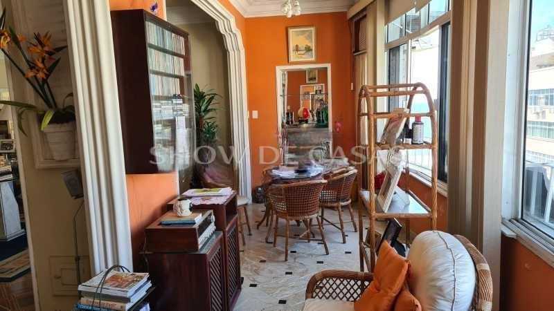 Apartamento à venda com 3 quartos, 200m² - Foto 4