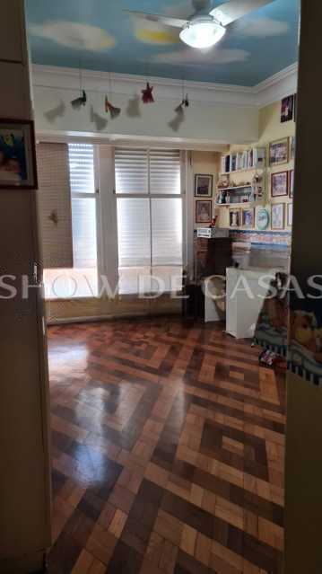 Apartamento à venda com 3 quartos, 200m² - Foto 9