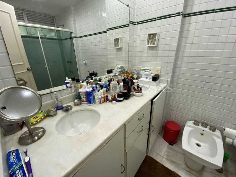 Apartamento à venda com 4 quartos, 180m² - Foto 19