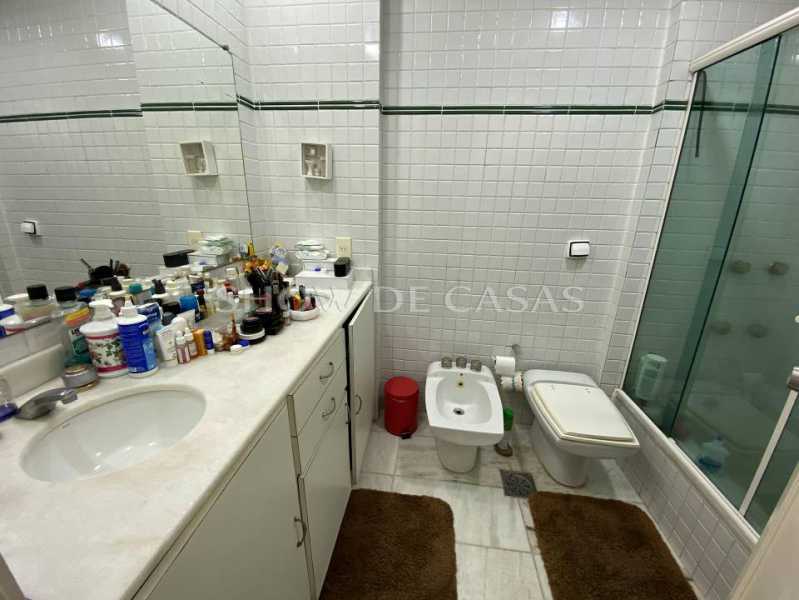 Apartamento à venda com 4 quartos, 180m² - Foto 20