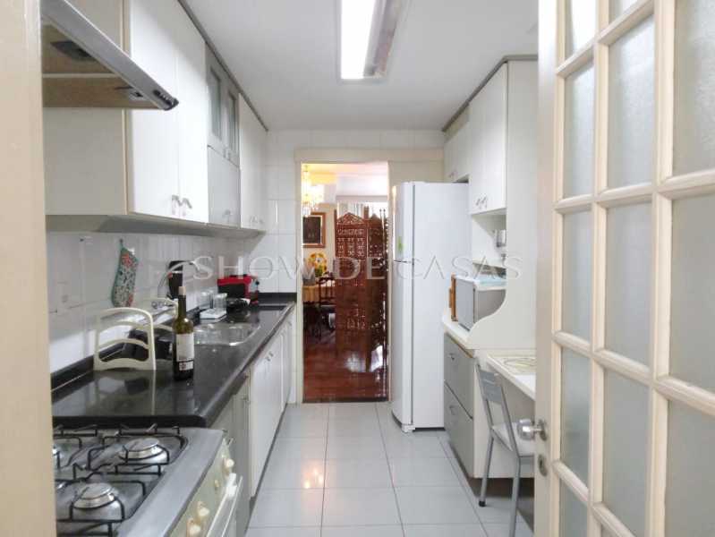 Apartamento à venda com 3 quartos, 140m² - Foto 16