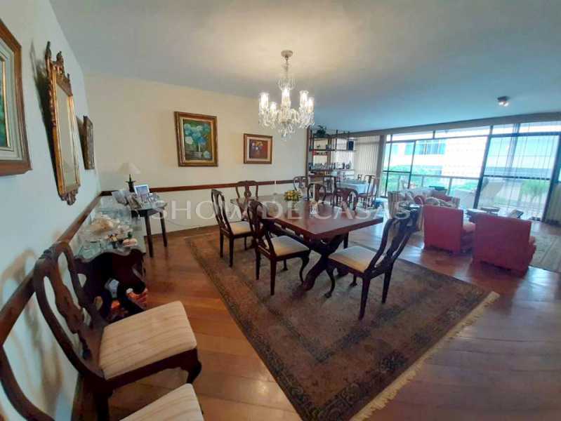 Apartamento à venda com 3 quartos, 180m² - Foto 2