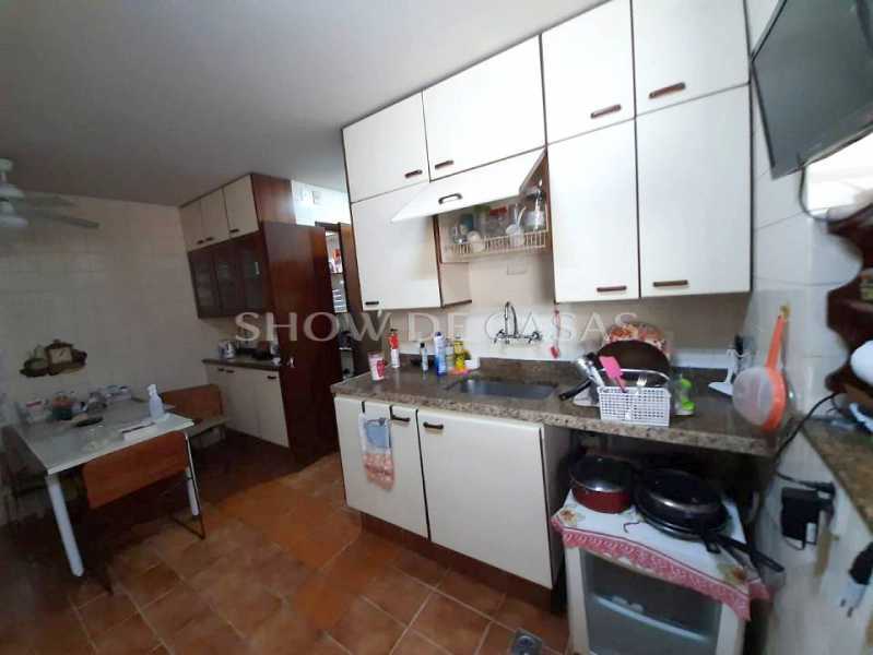 Apartamento à venda com 3 quartos, 180m² - Foto 19