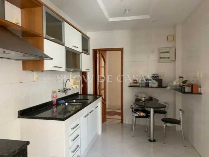 Apartamento à venda com 3 quartos, 200m² - Foto 5