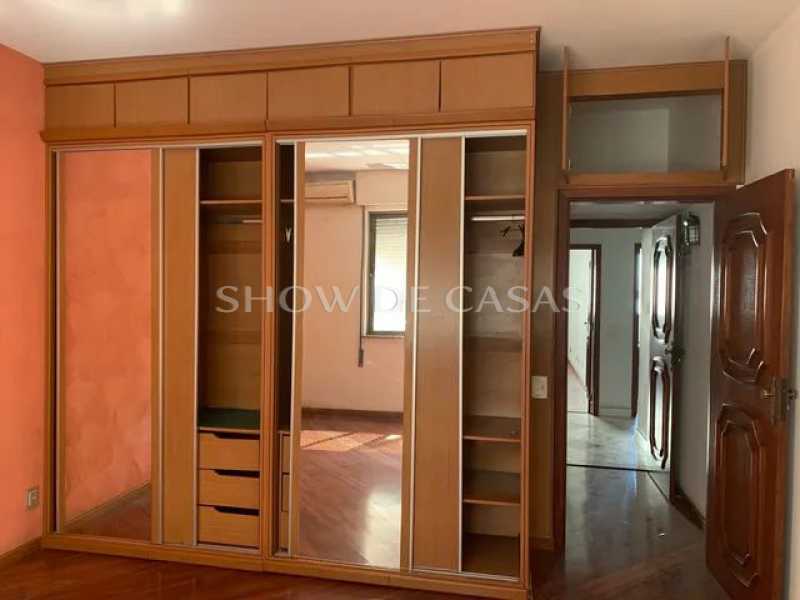 Apartamento à venda com 3 quartos, 200m² - Foto 3