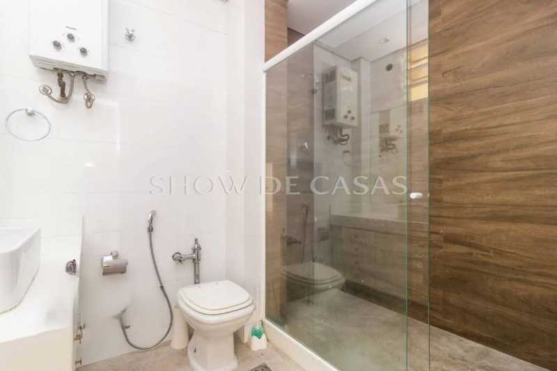 Apartamento à venda com 3 quartos, 210m² - Foto 11