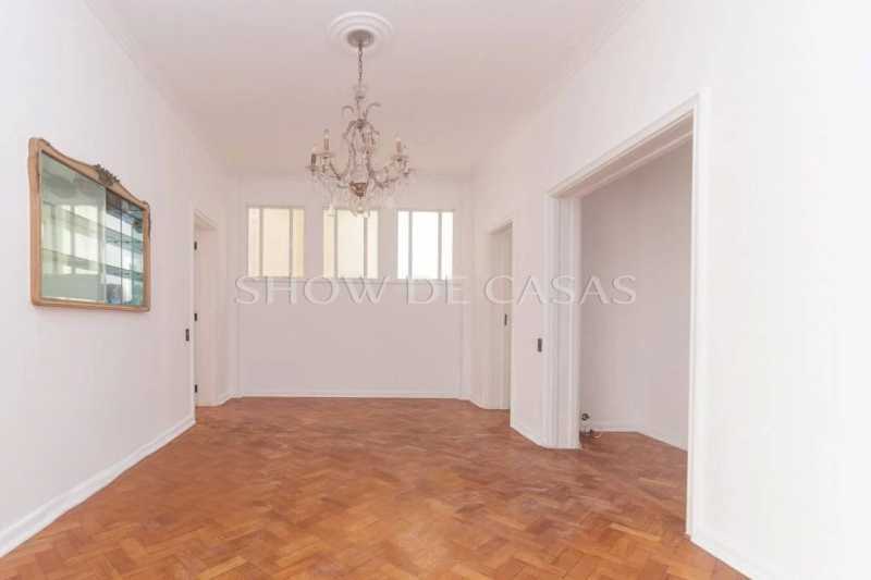 Apartamento à venda com 3 quartos, 210m² - Foto 17