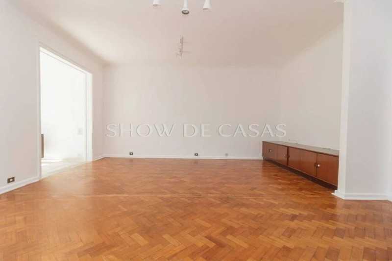 Apartamento à venda com 3 quartos, 210m² - Foto 18