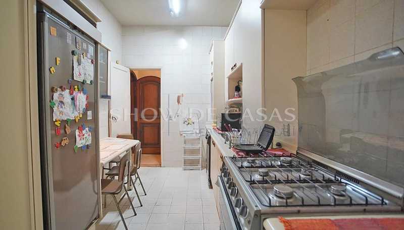 Apartamento à venda com 3 quartos, 155m² - Foto 16