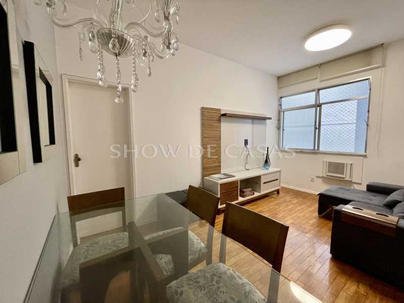 Apartamento à venda com 2 quartos, 70m² - Foto 1