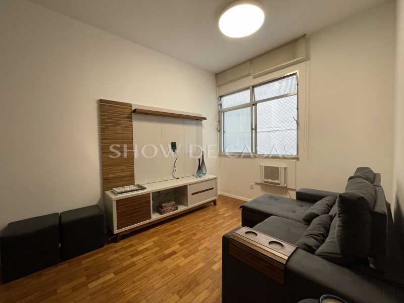 Apartamento à venda com 2 quartos, 70m² - Foto 4